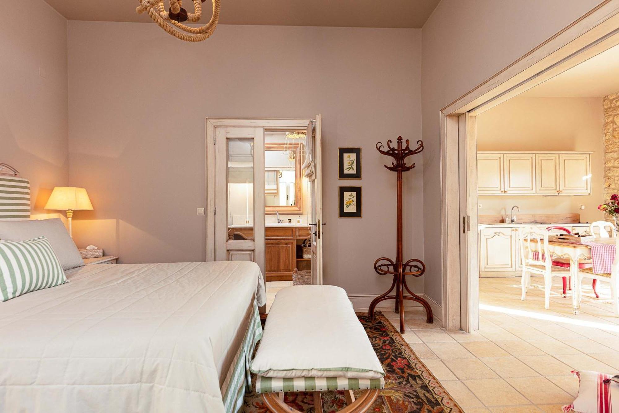 Villa Mantilari Wine Estate 7 Apartments 2 Private Pools 1 Heated Tennis Court Fitness Center Archanes Cameră foto